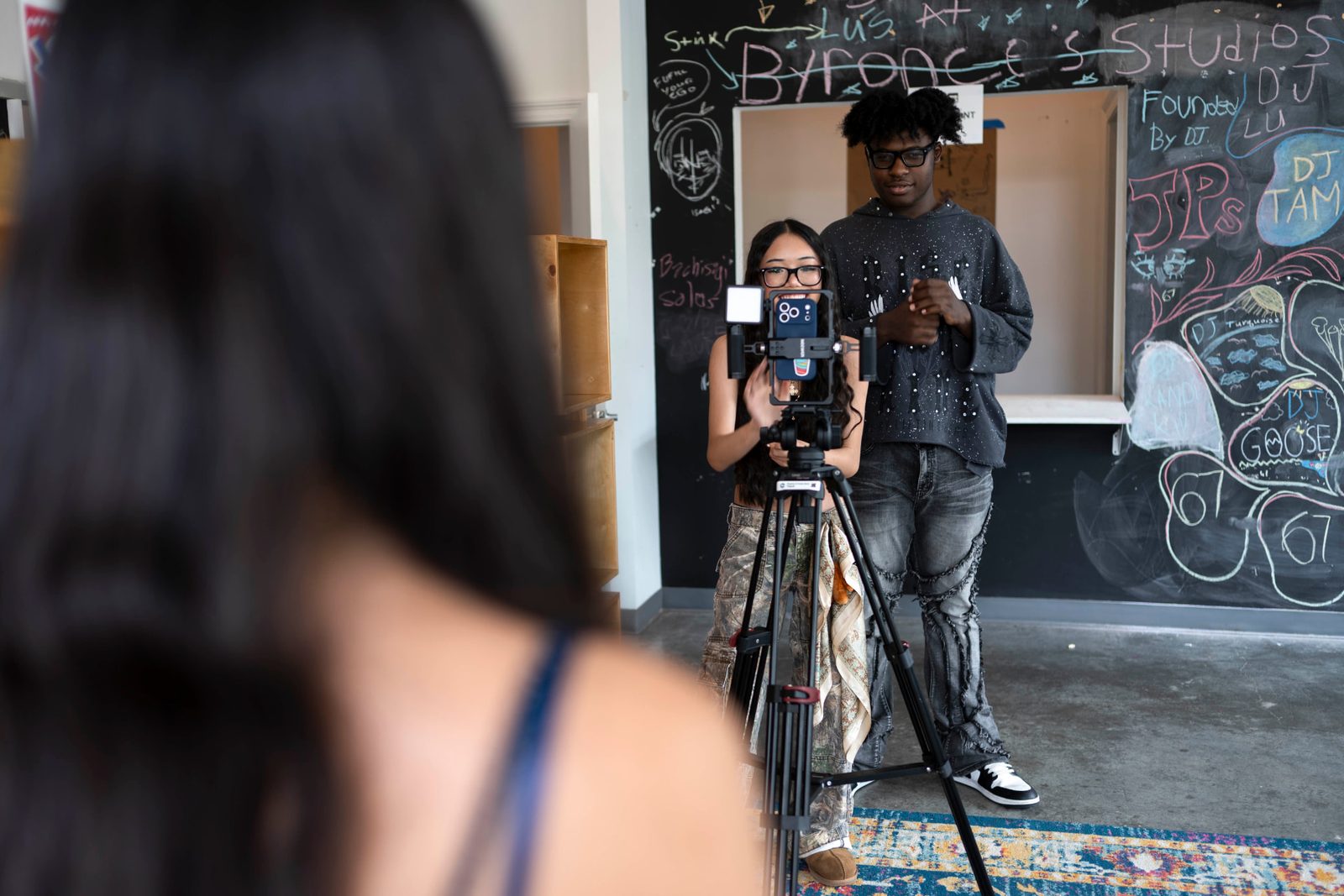 Teens Talk AI: NAVIGATING AN AI WORLD 